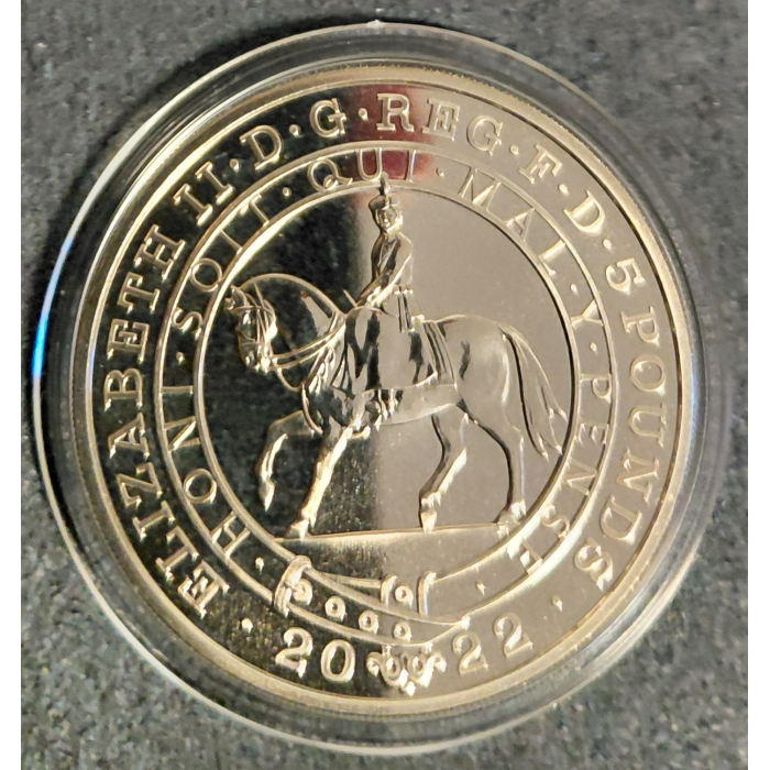  "Royal collectors"  The Queen Elizabeth 11 Jubilees Eqestrian Portrait set 