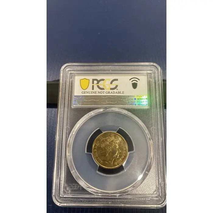 2013 $2 Coronation - not gradable coin in slab
