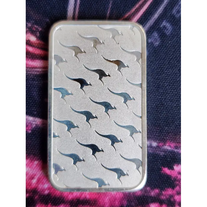 Kangaroo 1oz minted silver bar.