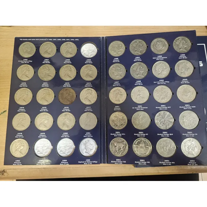 Australian 20 cent collectors folders 
