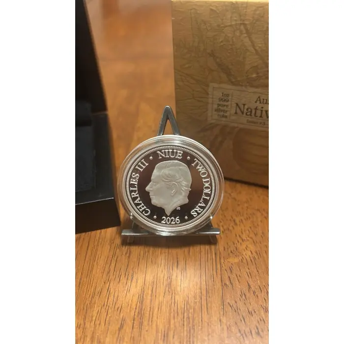 2026 Carpenter Hologram Bee