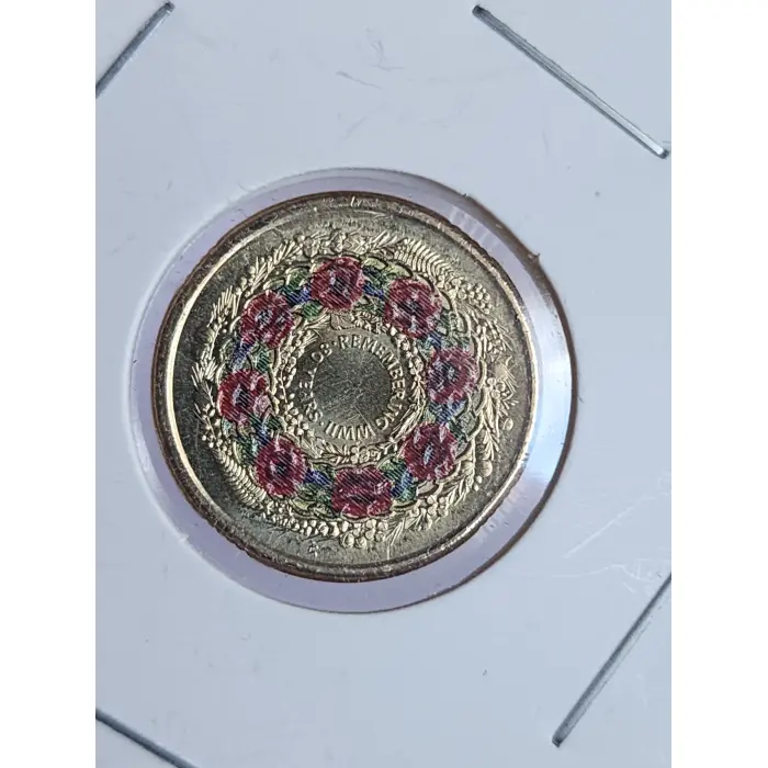 Red poppy wreath circulated 