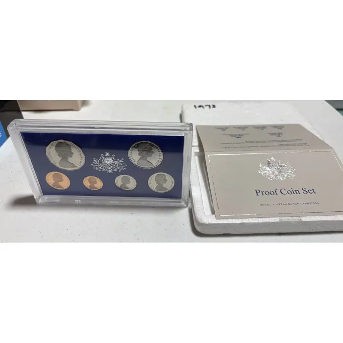1973 Proof Coin Set - Royal Australian Mint Date Set New in Foam - Elizabeth II