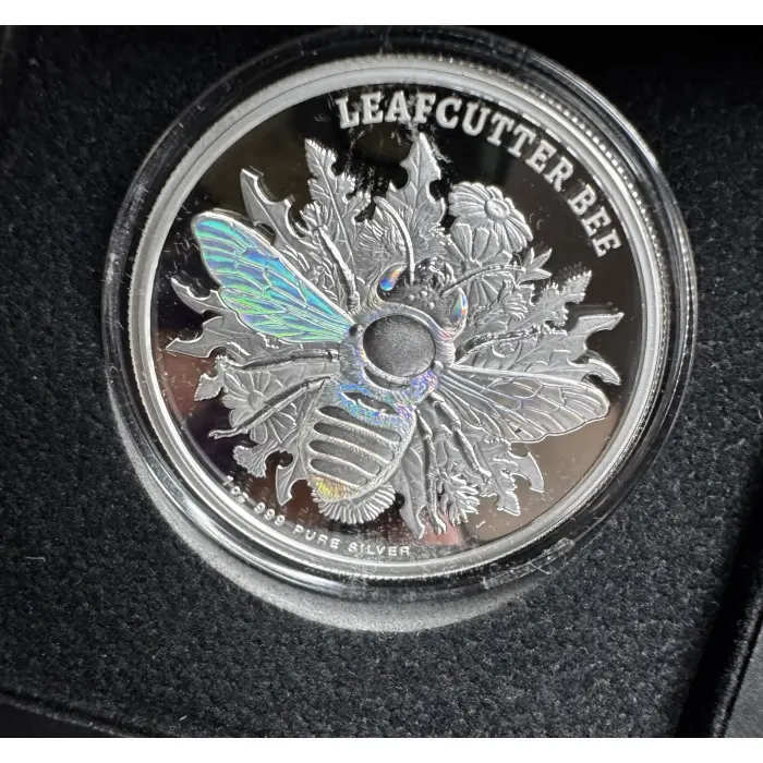 COA 28 - 2026 Australia Native Bees Leafcutter Bee 1oz Silver Proof Coin