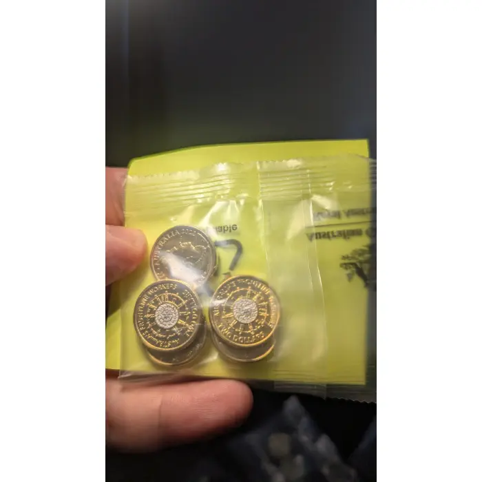 2022 $2, Australia's Frontline workers, ram bag of 5