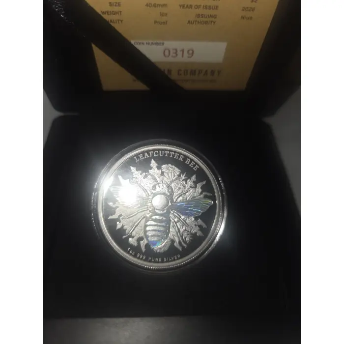 2026 Australian Native Bees - LeafcutterBee 1oz Silver Proof Hologram Coin