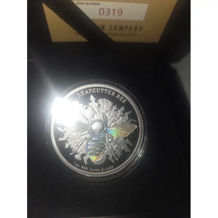 2026 Australian Native Bees - LeafcutterBee 1oz Silver Proof Hologram Coin