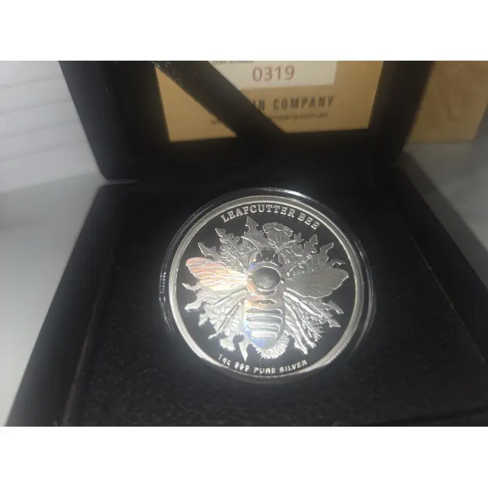 2026 Australian Native Bees - LeafcutterBee 1oz Silver Proof Hologram Coin