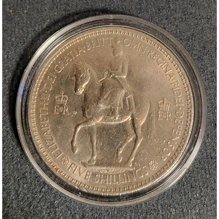  Commemerative - Queen Elizabeth 2 platinum  jubilee  3 coin set