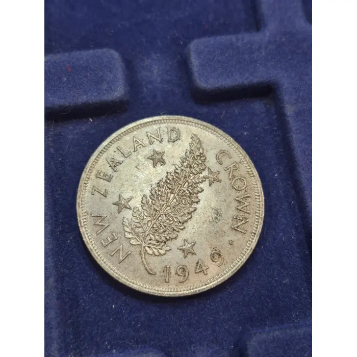 1949 CROWN NEW ZEALAND 🇳🇿 (SILVER)