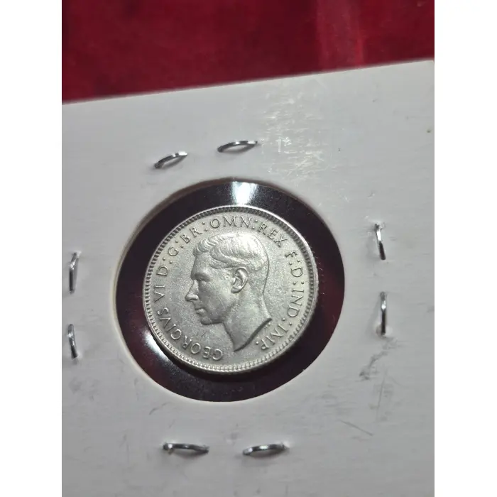 1942 D SIX PENCE UNC