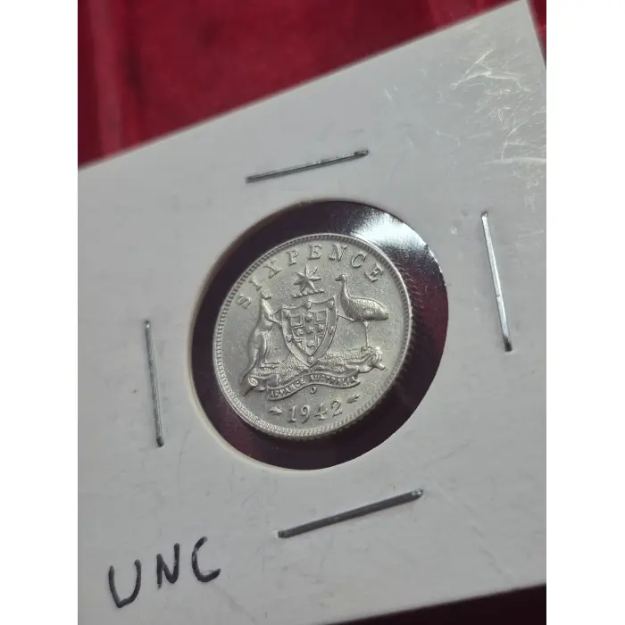 1942 D SIX PENCE UNC