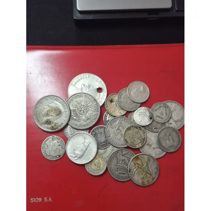 BULK SILVER COINS FROM AROUND THE WORLD 111.4 GRAMS