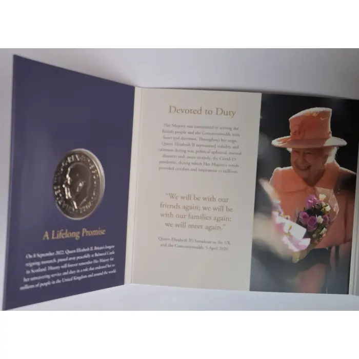 2022 £5 Queen Elizabeth III Tribute Carded Coin