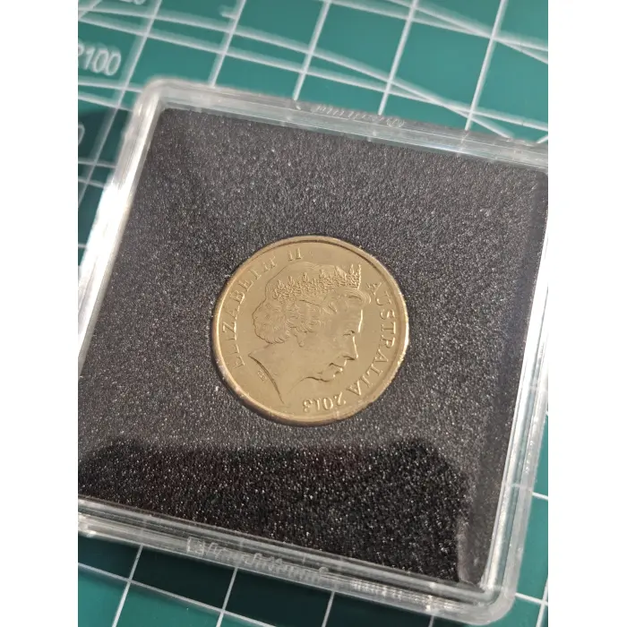 2013 queens coronation $2- uncirculated 