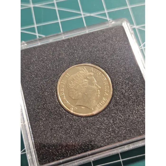 2013 queens coronation $2- uncirculated 