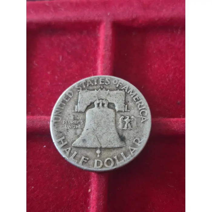 1951 S "FRANKLIN" HALF DOLLAR USA 🇺🇸 (90% SILVER)