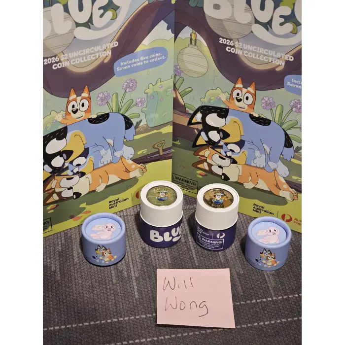 Coloured!! 2026 Bluey 5 Coin Tube and Collectable Folder Set